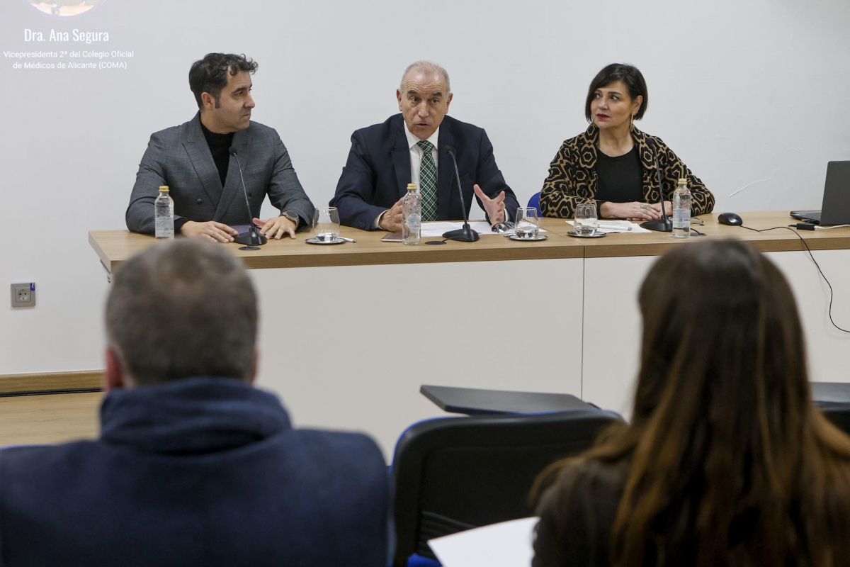 El Colegio de Médicos de Alicante El pedirá 9 años y medio de cárcel para el exgerente por la estafa de 760.000 euros