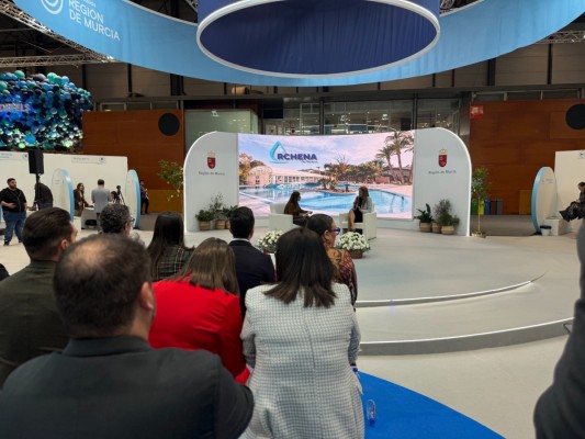 Archena moderniza su marca turística para presentarse como un paraíso de agua, salud y vida