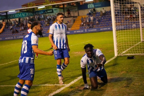 El Alcoyano gana un punto en lugar de perder dos