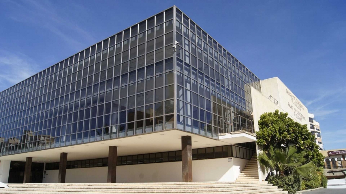 El Colegio de Médicos pide distinguir su Palacio de Congresos del nuevo en el Puerto: 