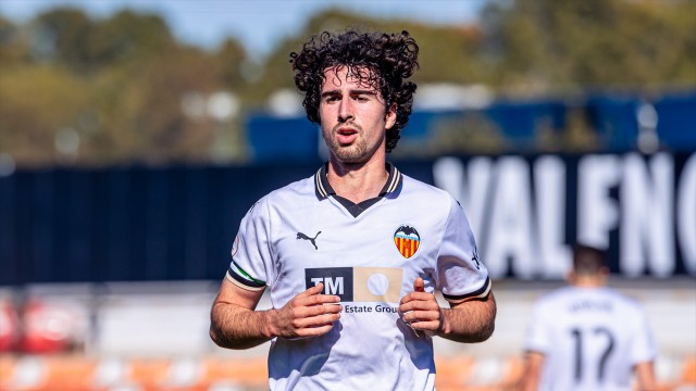 El Efesé logra del Valencia la cesión del joven delantero Hugo González 