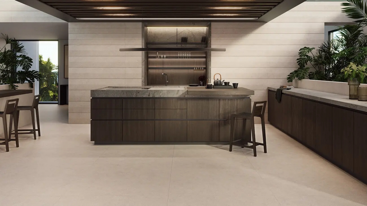 Cocina e7.90 Roble Noche Soft – XTONE Astana Grey con pavimento y revestimiento Terra Topo de Porcelanosa.