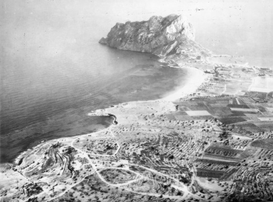Calp prepara varios actos para conmemorar el centenario de llegada del turismo al municipio