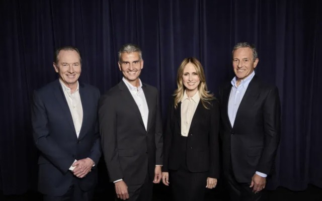 Disney elige a Josh D'Amaro como nuevo CEO y sucesor del histórico Bob Iger