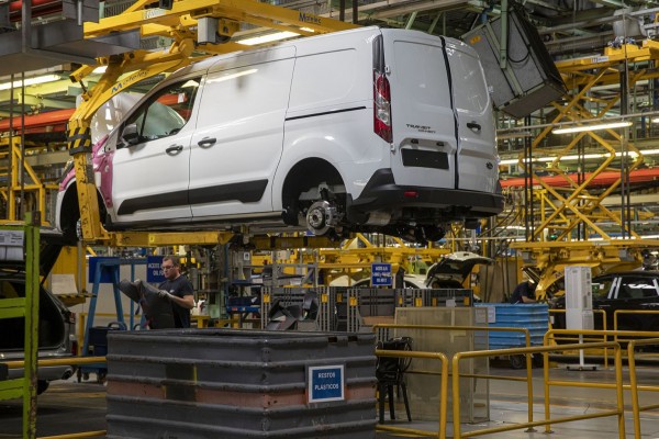 Ford negocia con la china Geely el uso de la planta de Almussafes