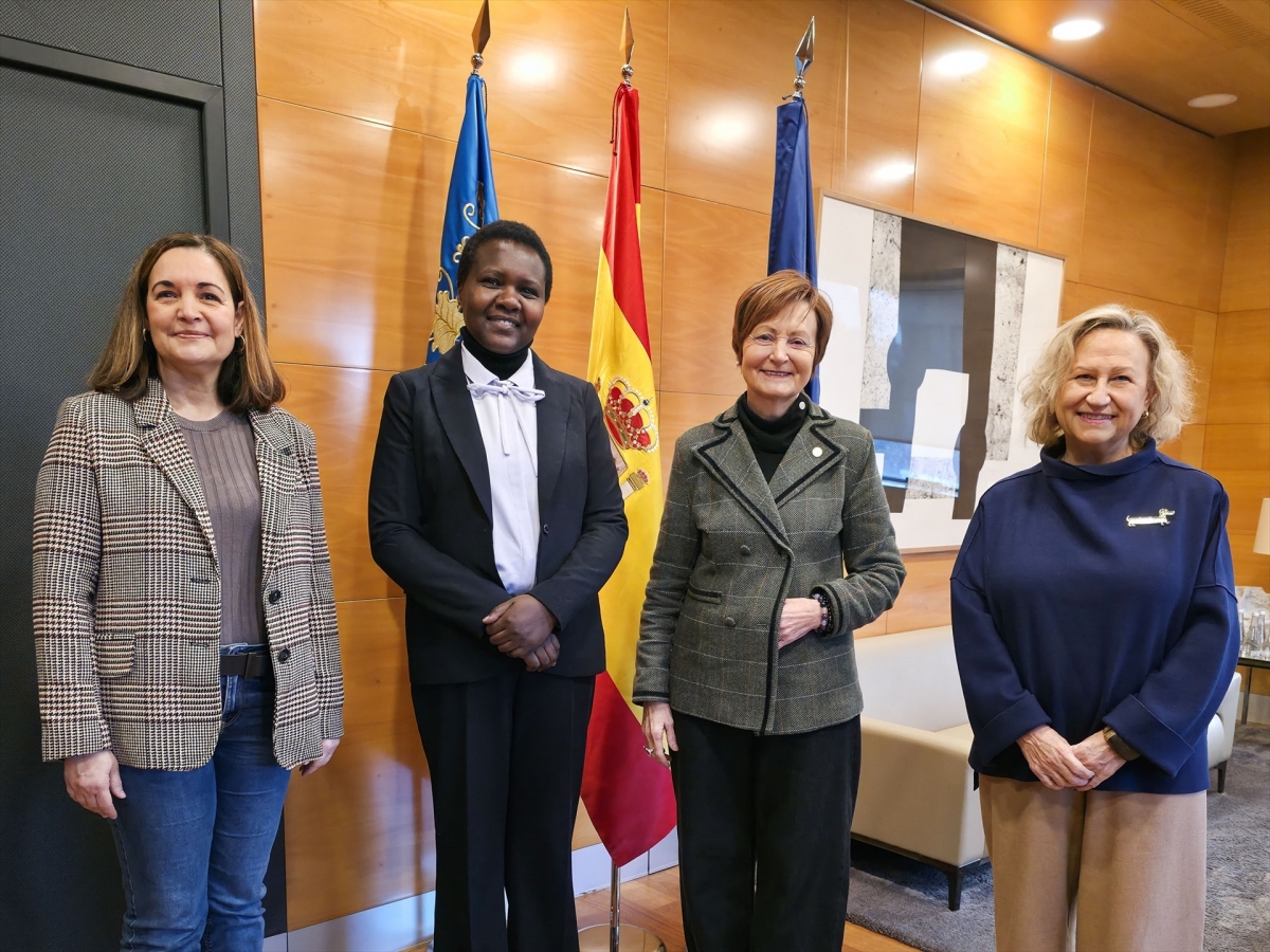 Elizabeth Matey aplicará nuevos protocolos en parasitología y nutrición en Kenia tras acabar una beca en la UV