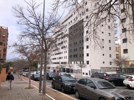 Vecinos del edificio de VPP de Alicante defienden el esfuerzo de su compra y denuncian 'acoso'