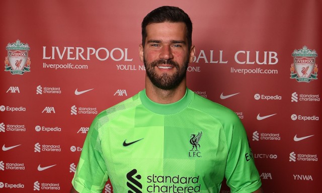 Alisson Becker bendice la llegada de Mamardashvili