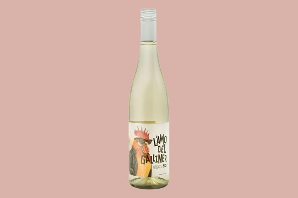 Bodegas Xaló lanza L'amo del Galliner, un frizante que reinterpreta el moscatel mediterráneo