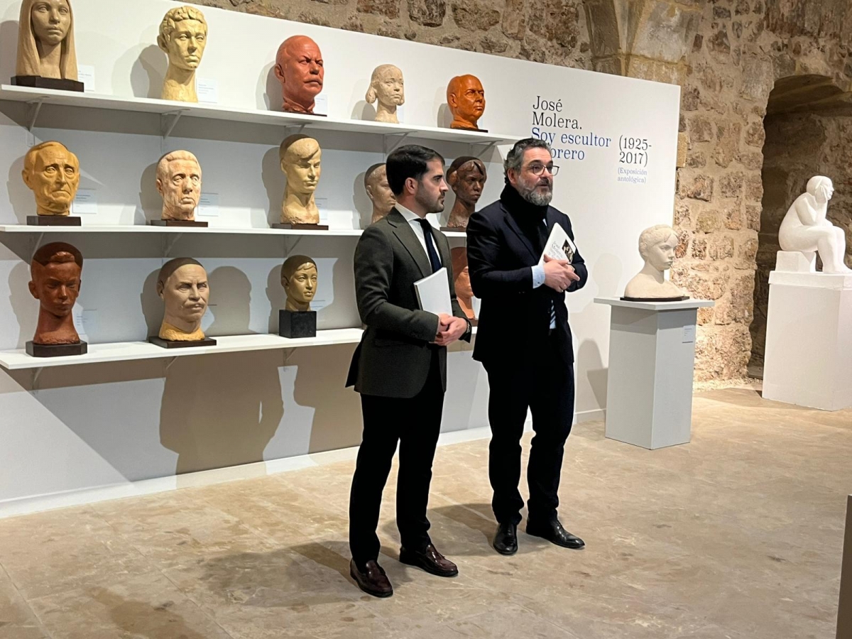La exposición con la que Murcia 'saca a hombros' al escultor y torero José Molera: Caballerizas acoge una antológica del artista