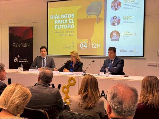 Vivienda y empleo centran el primer encuentro de 'Diálogos para el futuro' de Terciario Avanzado y CEV Alicante 