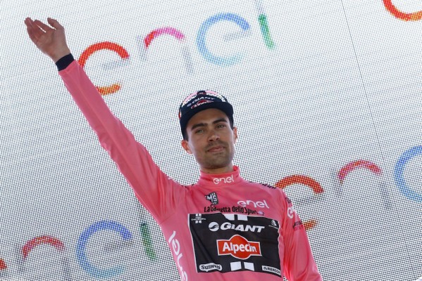 Ulissi gana la cuarta etapa; Dumoulin recupera el liderato