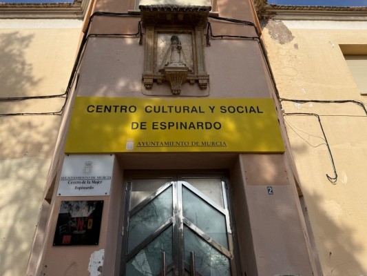El PSOE denuncia que el centro cultural de Espinardo lleva seis años cerrado 