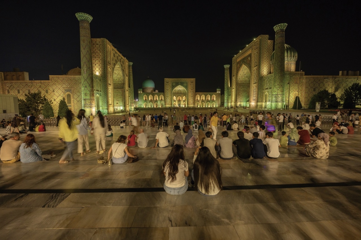 Espectáculo nocturno del Registán - Olga Briasco Espectáculo nocturno del Registán