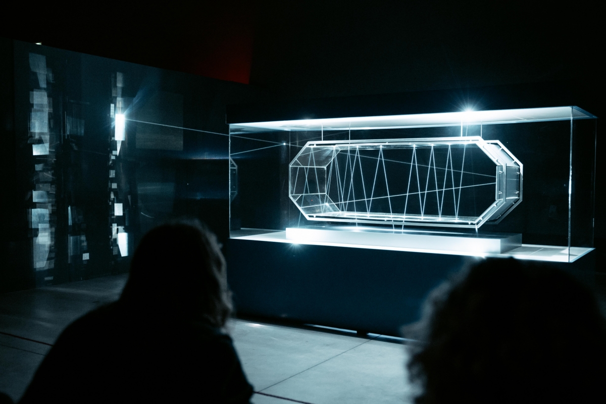 Radiante e Iván Llopis, unos ‘jardineros’ de la luz y el sonido en Bombas Gens