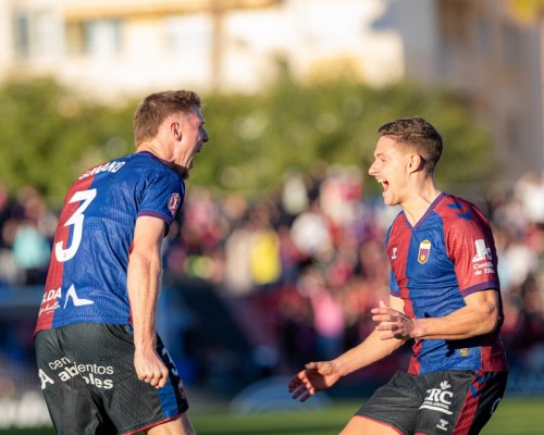 El CD Eldense gana sin jugar como quien dice