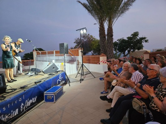 Oropesa del Mar arranca el Festival de Música y Humor con Grey Woman y Paco Enlaluna