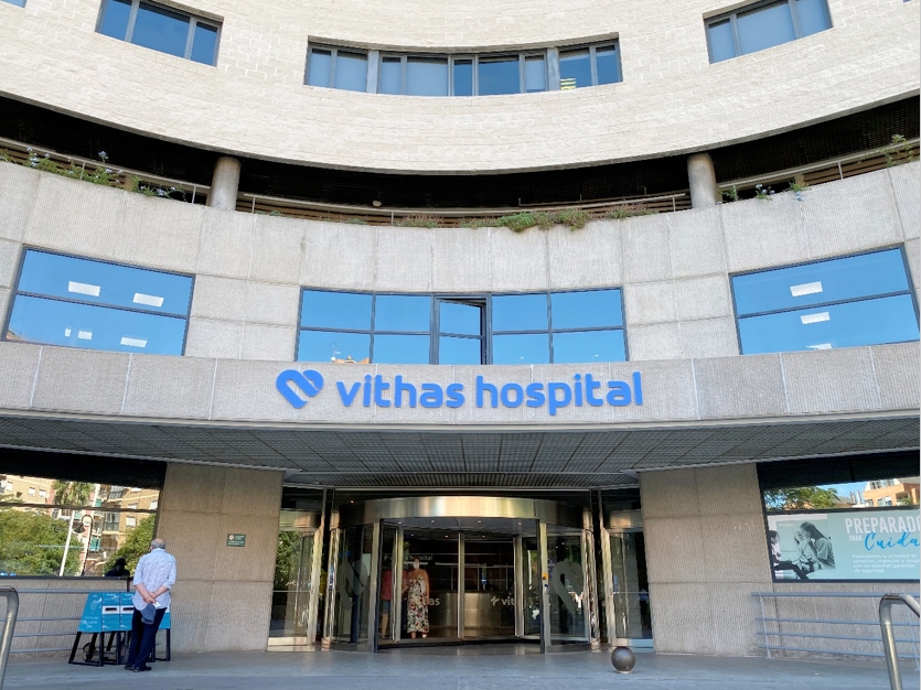 Implantología inmediata, la solución en un solo día a los dientes perdidos