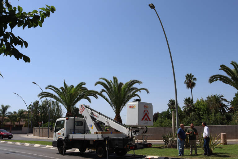 Vila-real avanza con el plan de eficiencia energética e instala 200 luminarias led en avenidas