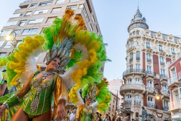 El color del Carnaval llega a Cartagena en un fin de semana cargado de actividad cultural