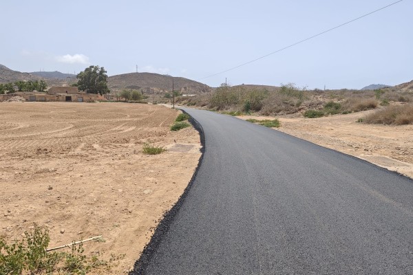 El Plan Asfalto de Cartagena llega a la calle Vereda que conecta la Media Legua con Torre Ciega
