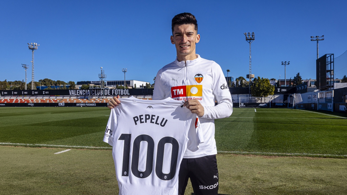 Pepelu alcanza los 100 partidos oficiales con el Valencia CF