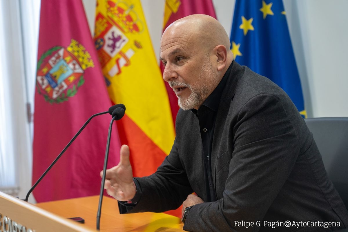 Cartagena reclama a Costas más agilidad en la renovación de los 38 chiringuitos del próximo verano