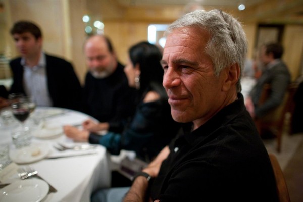 El arquitecto murciano que Epstein quiso que reformara sus mansiones en el Caribe y que ahora respira aliviado