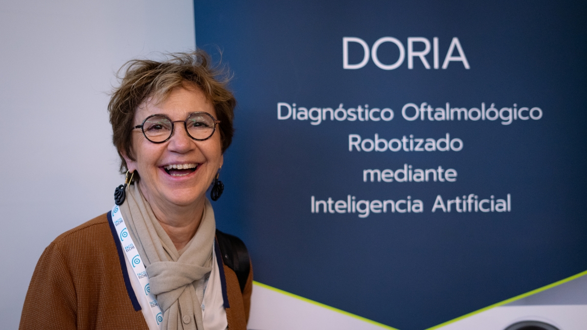 Doria cumple tres años y presenta en Elche su avatar para mejorar la atención a pacientes oftalmológicos.