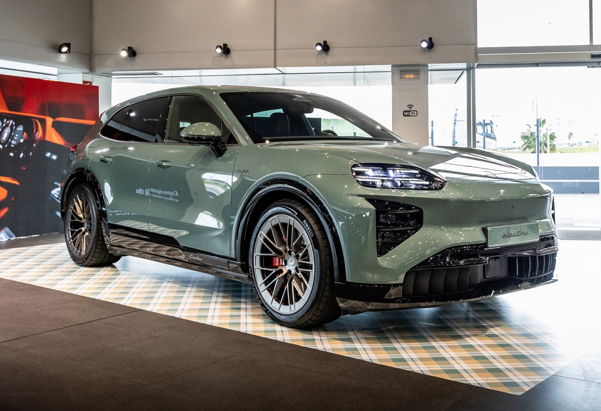 El nuevo Cayenne Electric se presenta en exclusiva en Centro Porsche Valencia