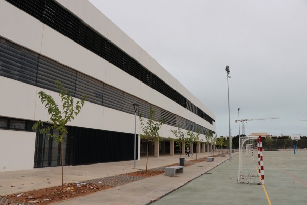 Sagunt insta a Educación a estudiar la implementación del bachillerato de Artes en Puerto de Sagunto