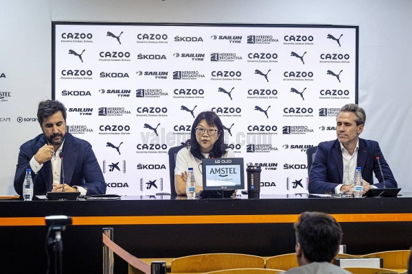 Operaciones contra el reloj: Mamardashvili, Cenk y Castillejo