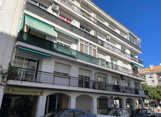 Altea firma los contratos de la segunda fase de 12 edificios del Plan de Barrios por 2,72 millones de euros