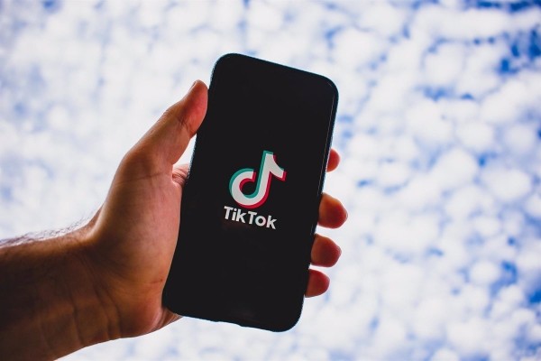 Bruselas concluye que el diseño “adictivo” de TikTok vulnera la ley comunitaria