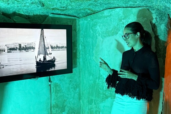 El Museo de Aguas de Alicante saca a la luz imágenes históricas de la ciudad que cobran vida con IA