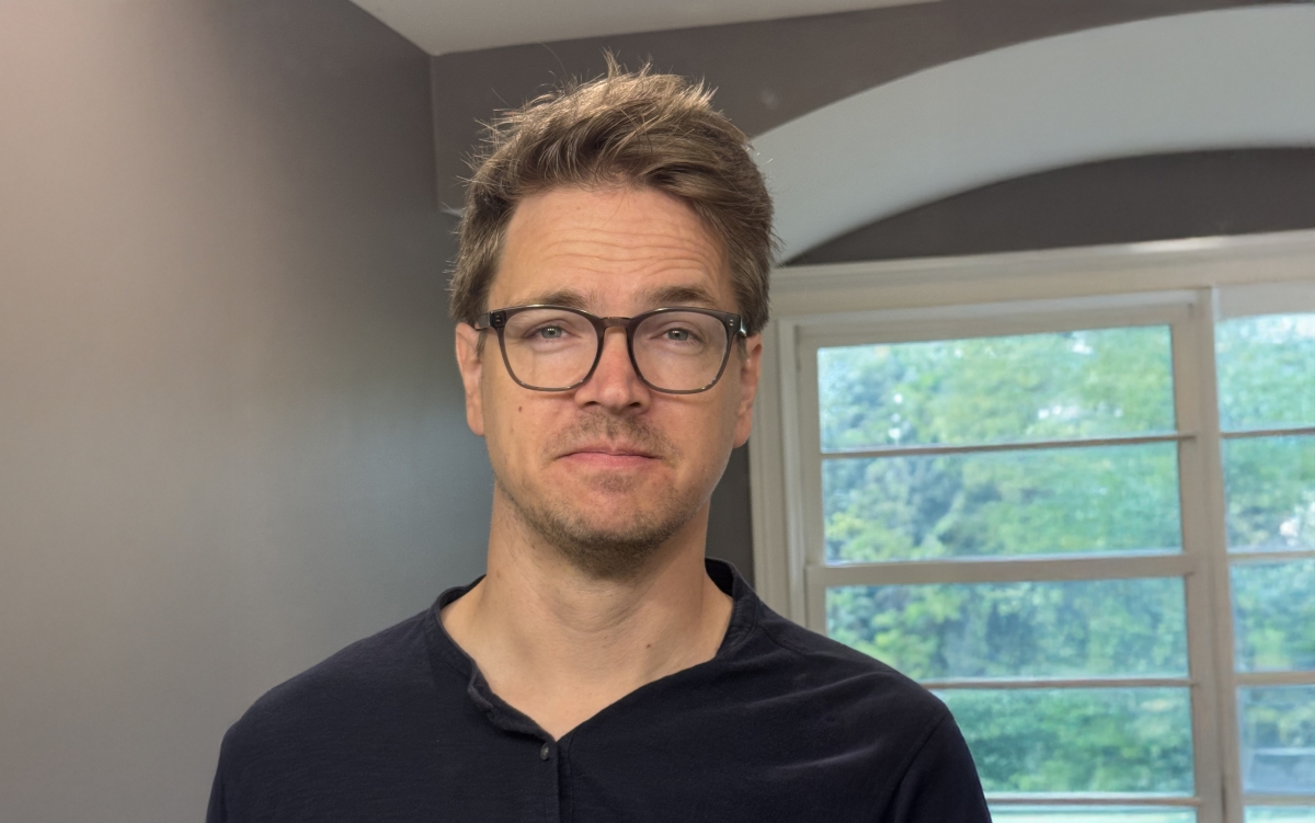 Todo lo que sentimos tiene un nombre; John Keonig crea las palabras que faltan