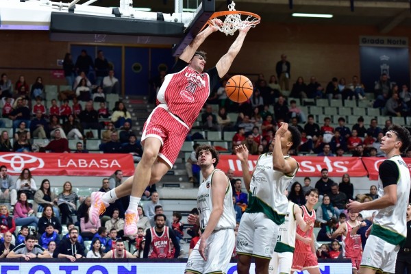 El equipo sub-22 del UCAM Murcia CB vence al del Unicaja por 91-77 y se coloca 2-1 en la Liga U