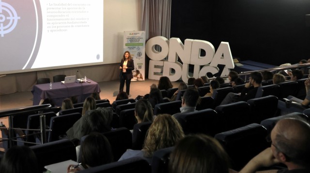 Neuroeducación y bienestar emocional: Onda reúne a más de 120 personas en unas jornadas formativas