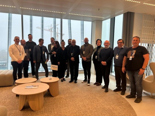 El Comité de empresa de Sabic Cartagena mantiene una reunión en la sede central europea de Ámsterdam
