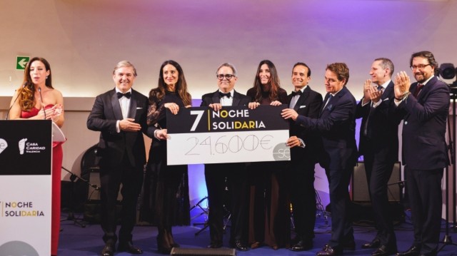La VII Noche Solidaria de Sabor Empresarial reúne al tejido empresarial valenciano en apoyo a Casa Caridad