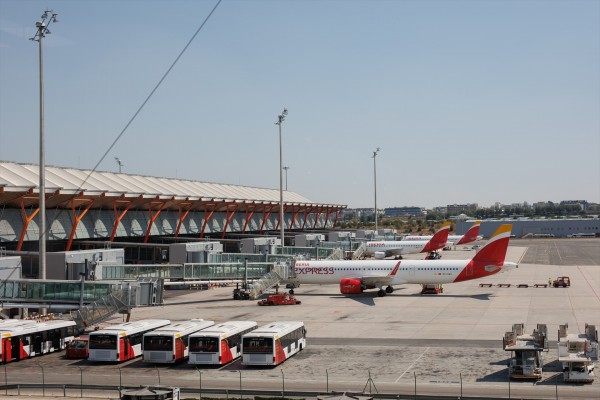 Coalición Canaria propone que se puedan donar los aviones abandonados en los aeropuertos