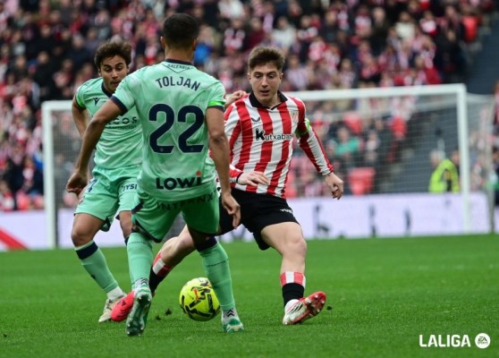 Los levantinistas Matturro y Toljan, bajas por sanción ante el Valencia en el derbi