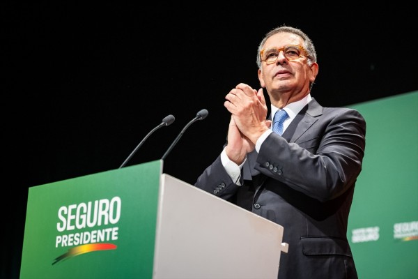 El socialista Seguro (65,77%) se impone al líder de la extrema derecha portuguesa en las presidenciales