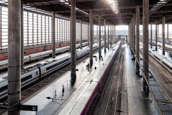 CGT y Sindicato Ferroviario, minoritarios en el sector, mantienen la huelga este martes y miércoles