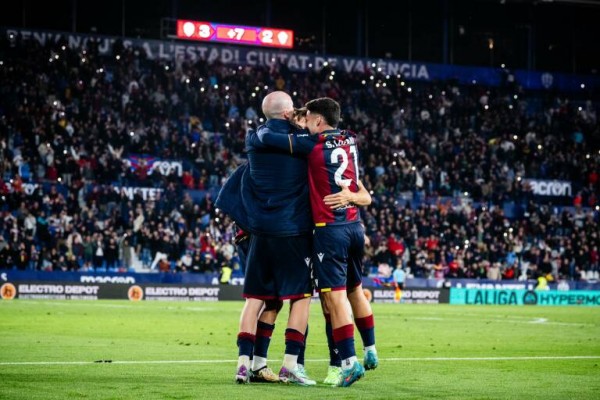 Reencuentro con la felicidad en Orriols