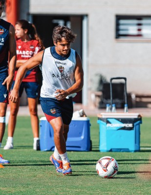 Este es el posible primer once del Levante de Calero en el Ciutat... pendiente de las inscripciones