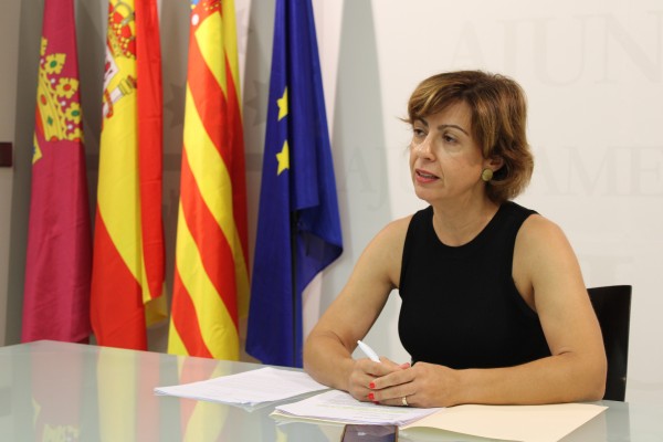 Dénia suspende un año la concesión de licencias para viviendas turísticas en el casco urbano