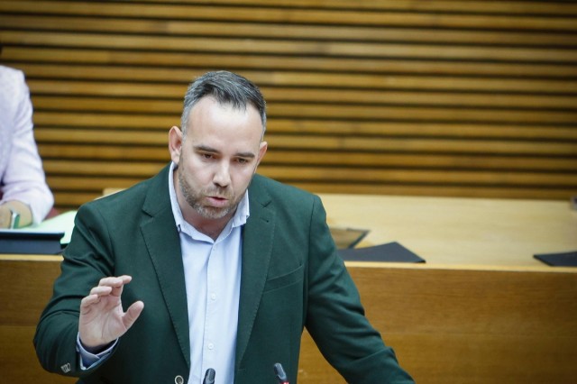 Simó (PSPV) denuncia que la espera en el Hospital General 