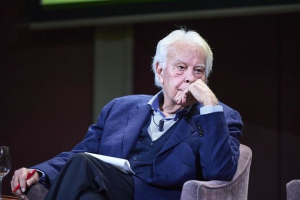 Felipe González reprocha falta total de autocrítica del PSOE tras las derrotas y votará en blanco en las generales