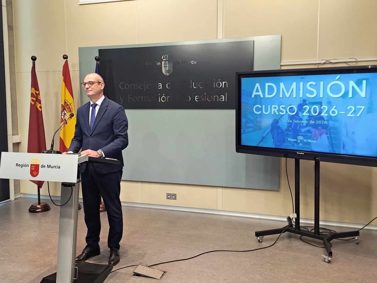 El consejero de Educación, Víctor Marín, presenta el proceso de admisión de alumnado de Infantil